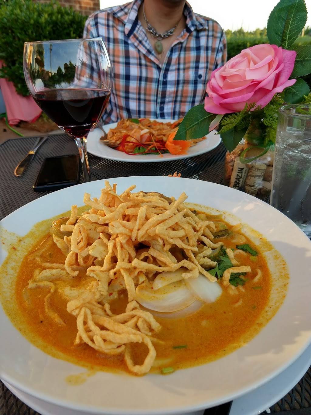 The Basil Leaf Thai & Sushi Restaurant | restaurant | 690 St George Square Ct, Winston-Salem, NC 27103, USA | 3362839133 OR +1 336-283-9133