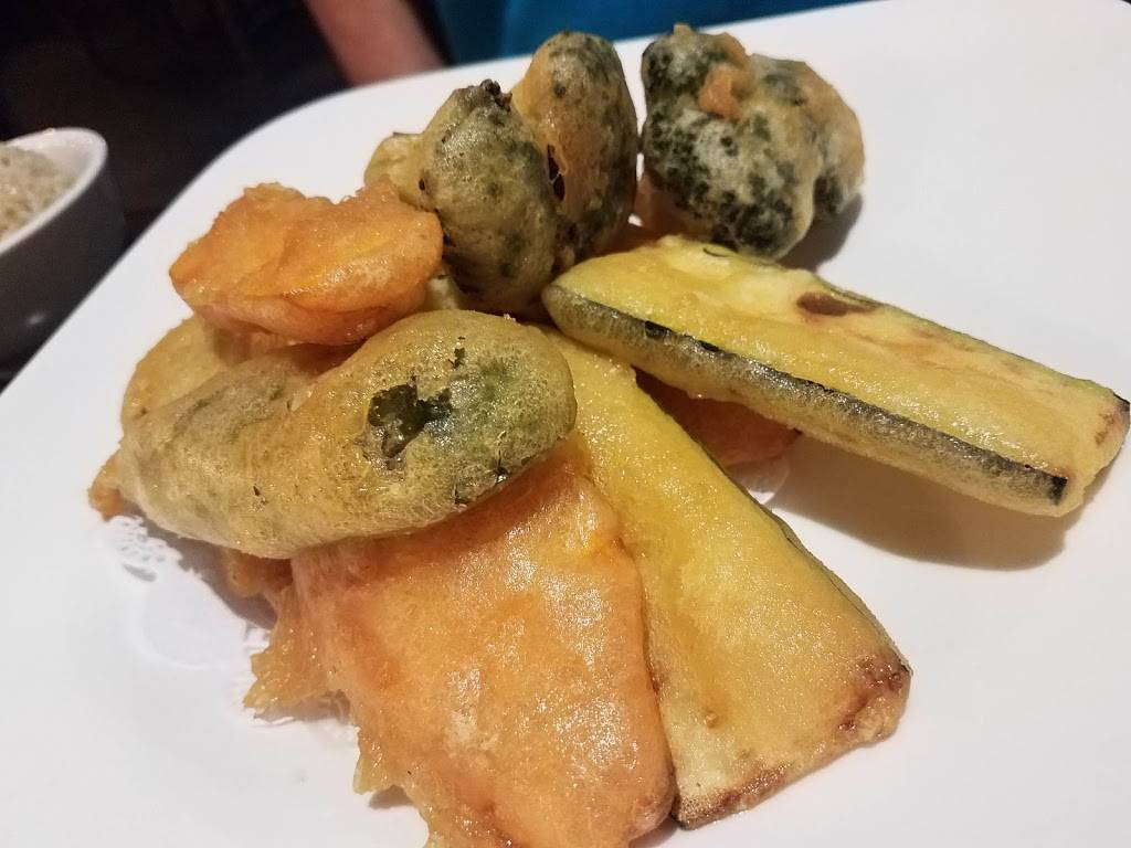 Kobe Sushi | restaurant | 1569 Fall River Dr, Loveland, CO 80537, USA | 9706228383 OR +1 970-622-8383