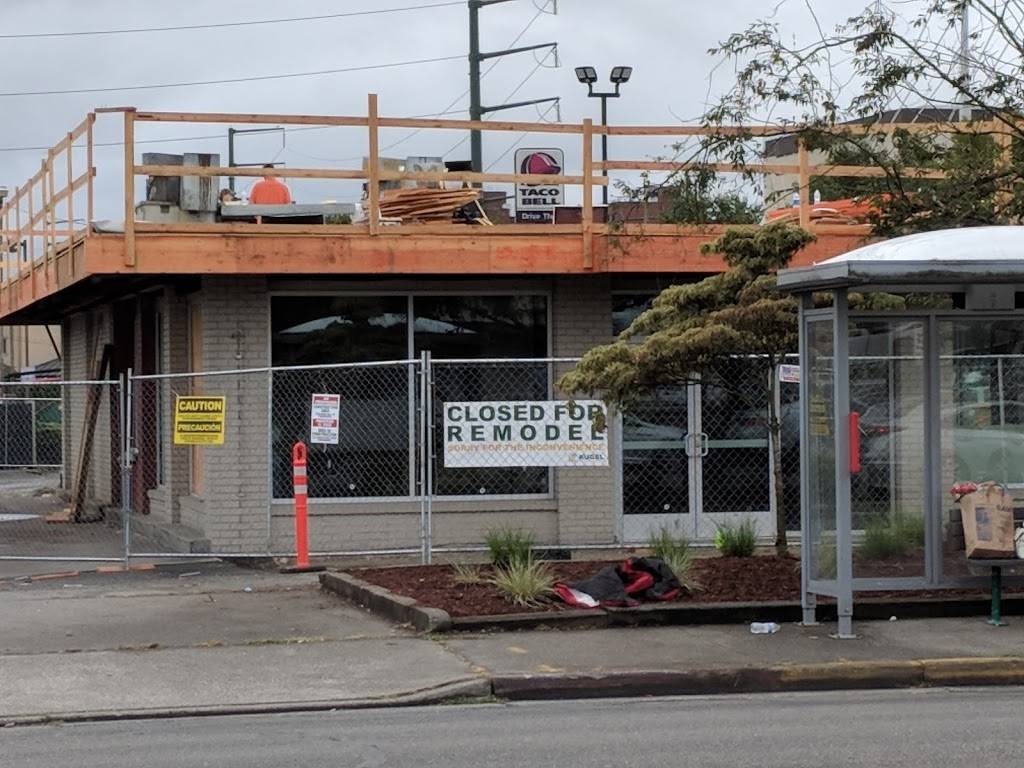 Jack in the Box | restaurant | 2106 Everett Ave, Everett, WA 98201, USA | 4252595283 OR +1 425-259-5283