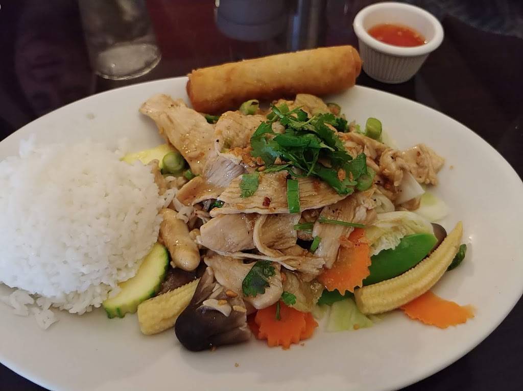 Nori Thai Restaurant | restaurant | 7612 Blind Pass Rd, St Pete Beach, FL 33706, USA | 7273676535 OR +1 727-367-6535