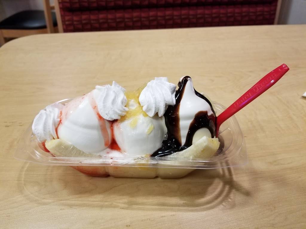 Dairy Queen Grill & Chill | restaurant | 325 Central Pkwy W, Mississauga, ON L5B 3X9, Canada | 9052723998 OR +1 905-272-3998