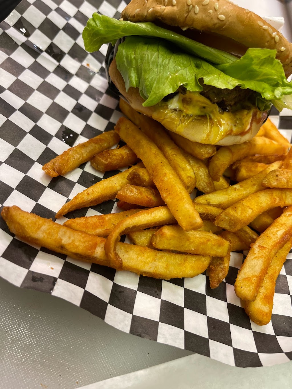 The Palace Hookah Lounge | restaurant | 2321 J St #120, Sacramento, CA 95816, USA | 9165884488 OR +1 916-588-4488