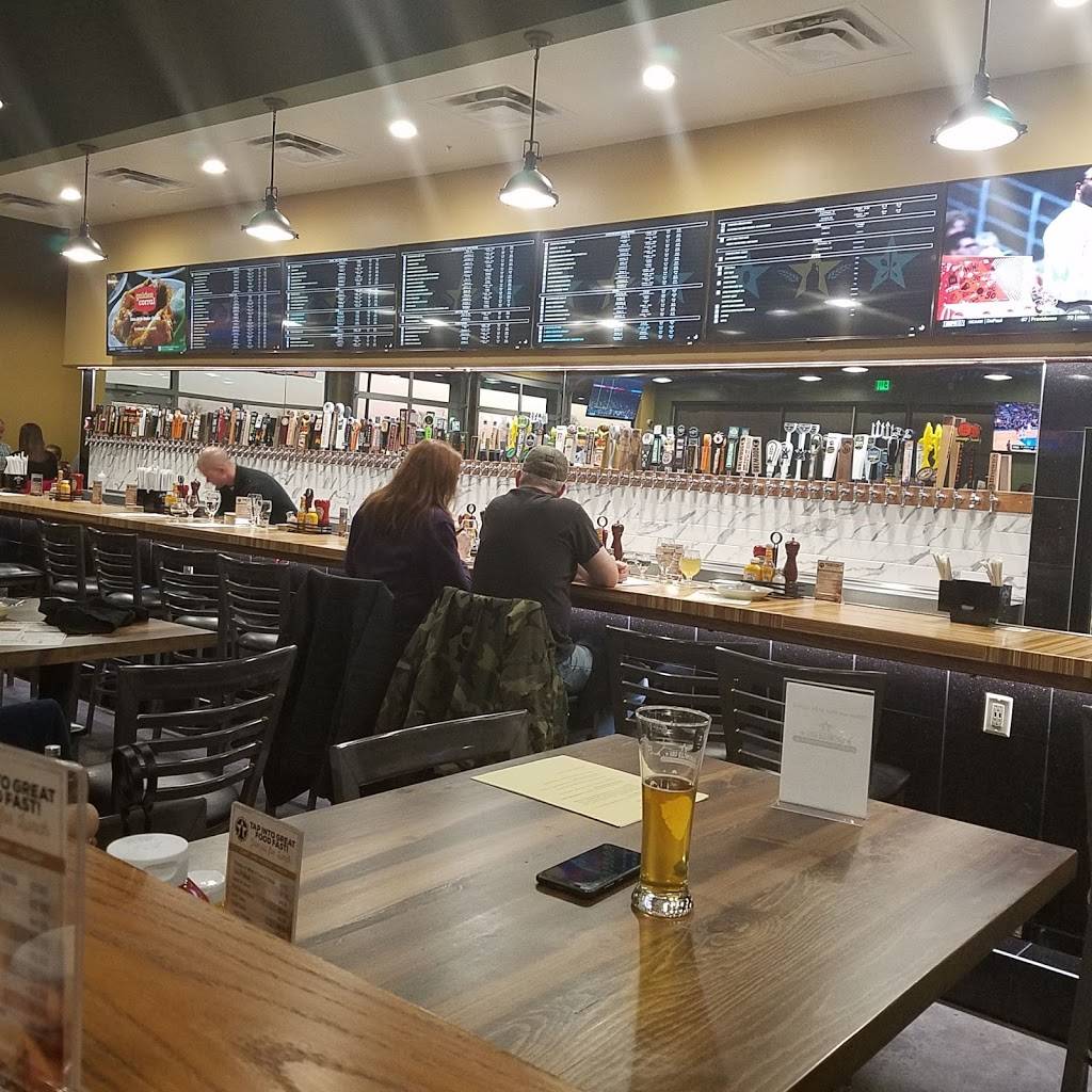 Growler USA - Jeffersonville | restaurant | 3010 Gottbrath Parkway, Jeffersonville, IN 47130, USA | 8127482622 OR +1 812-748-2622