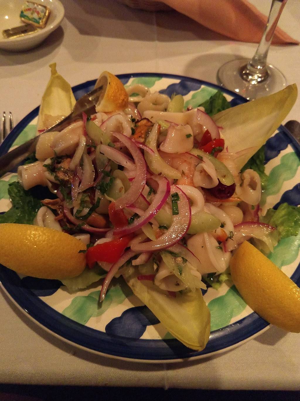 Julios Restaurant | restaurant | 459 Mt Pleasant Ave, West Orange, NJ 07052, USA | 9733251307 OR +1 973-325-1307