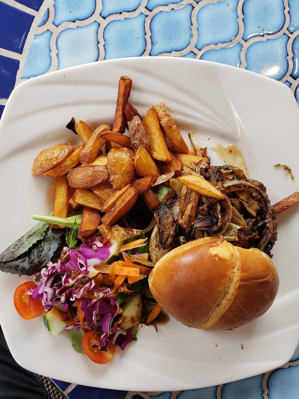 Boccadito Fine Cuisine | restaurant | 12 S Main St, Doylestown, PA 18901, USA | 2154892525 OR +1 215-489-2525