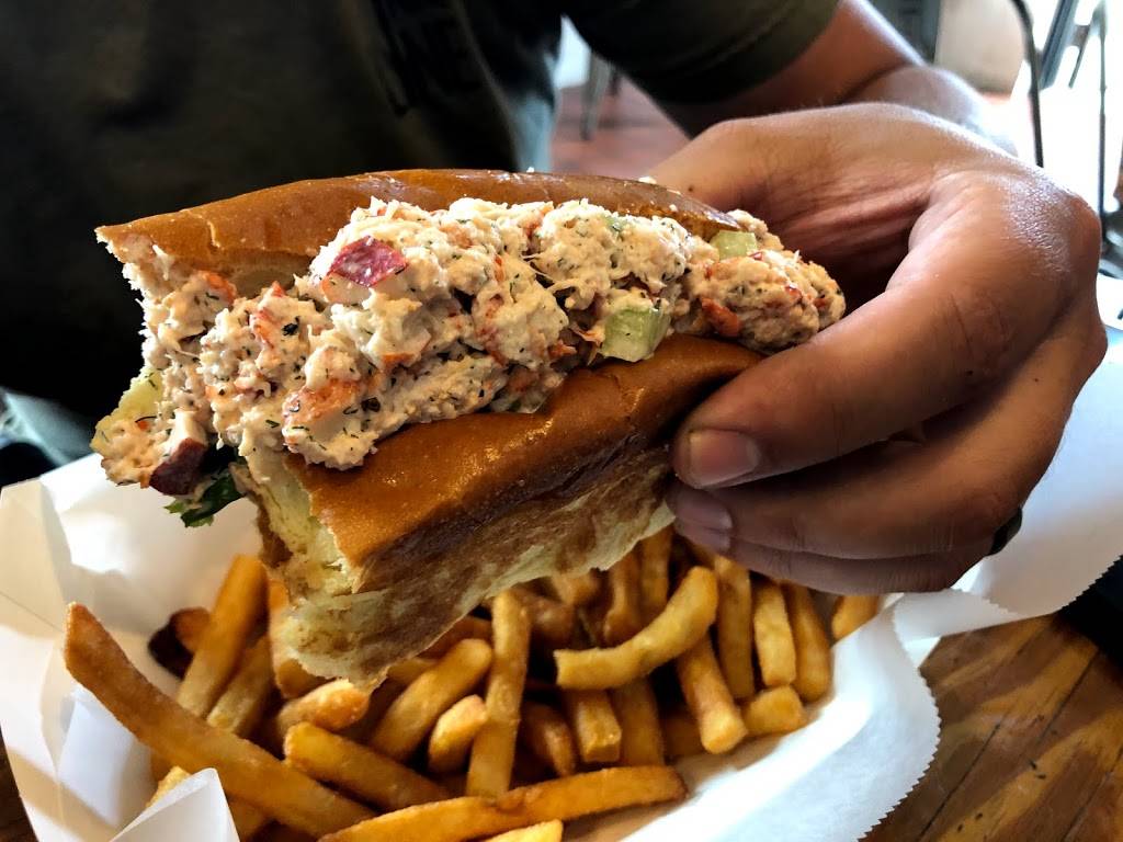 DECCA | restaurant | 10, Charlestown Navy Yard, Charlestown, MA 02129, USA | 6172425000 OR +1 617-242-5000