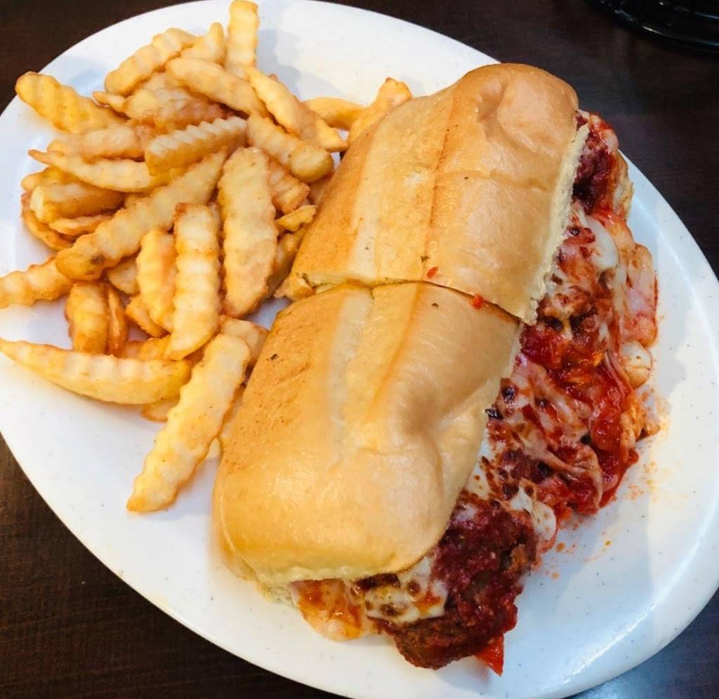 Albertos Restaurant | restaurant | 6829 Fillyaw Rd, Fayetteville, NC 28303, USA | 9106768711 OR +1 910-676-8711