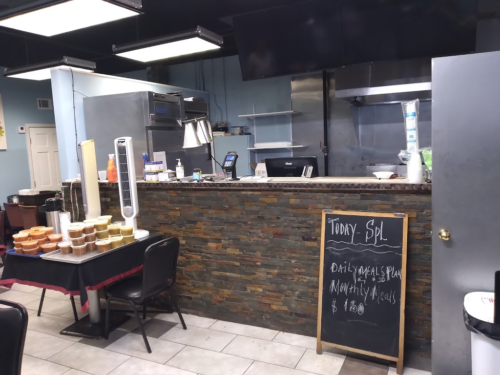 Cha Cha Machli Wala | restaurant | 6348 N Artesian Ave, Chicago, IL 60659, USA | 7738563666 OR +1 773-856-3666