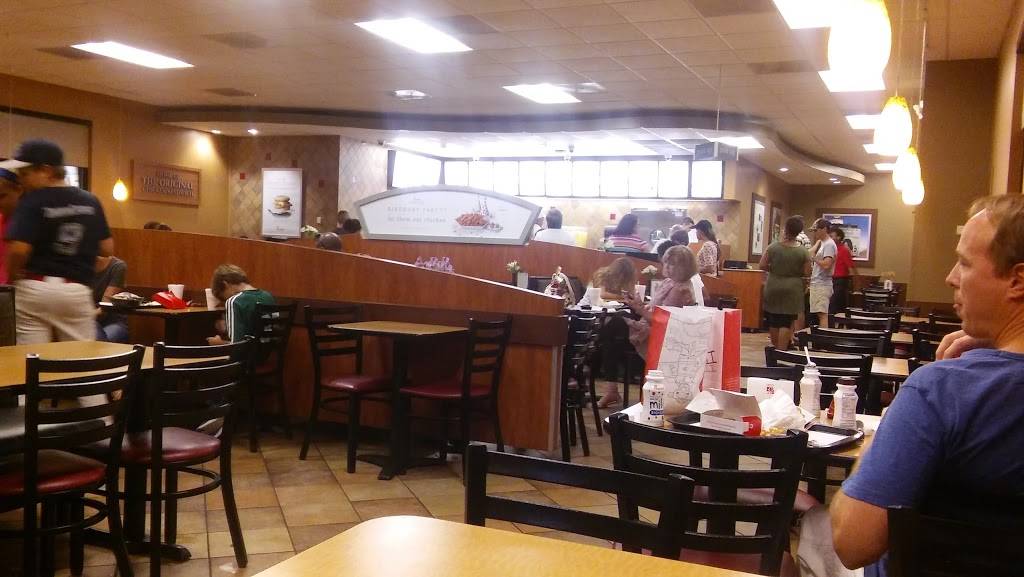 Chick-fil-A | restaurant | 5001 Shelbyville Rd, Louisville, KY 40207, USA | 5028949749 OR +1 502-894-9749