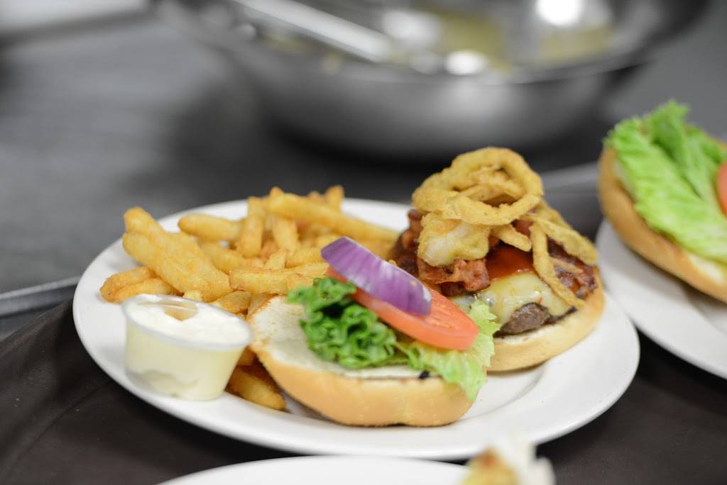 Wing & Fish Company | restaurant | 4764 Main St, Shallotte, NC 28470, USA | 9107549858 OR +1 910-754-9858