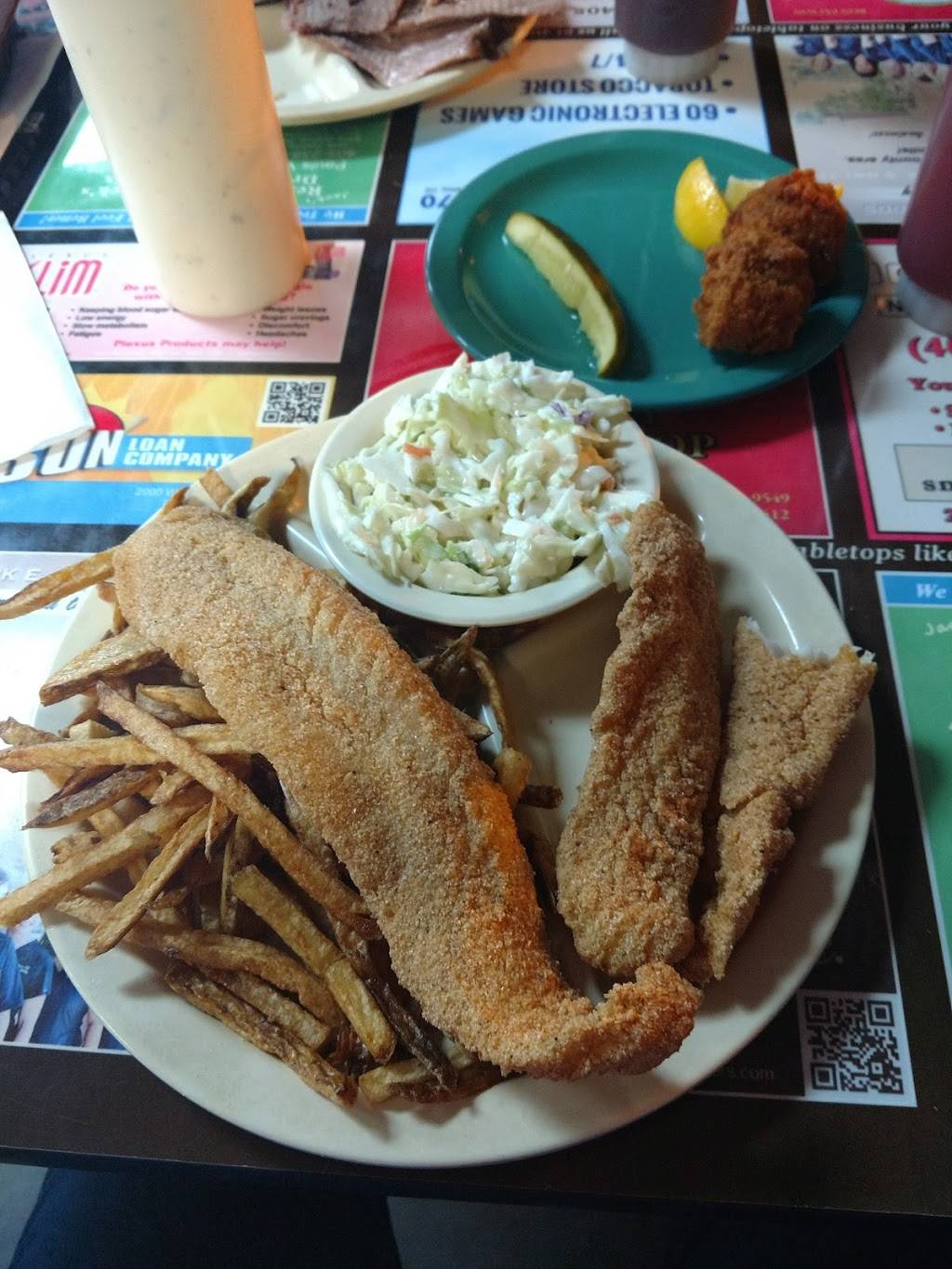 Punkins Bar-B-Que & Catfish | restaurant | 1911 W Grant Ave, Pauls Valley, OK 73075, USA | 4052382320 OR +1 405-238-2320