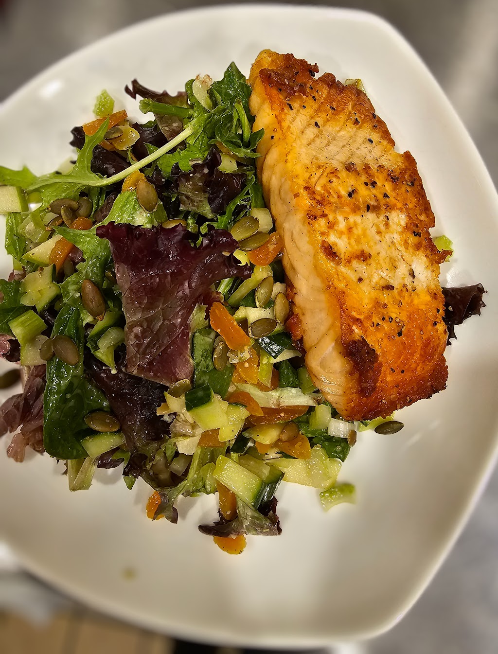 Artesan Taproom | restaurant | 18767 Main St, Groveland, CA 95321, USA | 2099624000 OR +1 209-962-4000