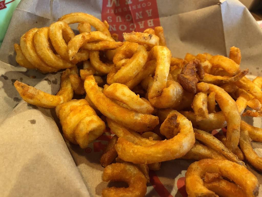 Arbys | restaurant | 14555 Telegraph Rd, Redford Charter Twp, MI 48239, USA | 3135388987 OR +1 313-538-8987