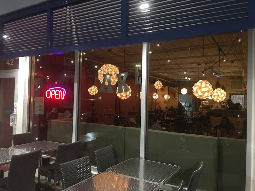 Sake Japanese & Thai Restaurant | restaurant | 42 Royal Palm Pointe, Vero Beach, FL 32960, USA | 7729789798 OR +1 772-978-9798