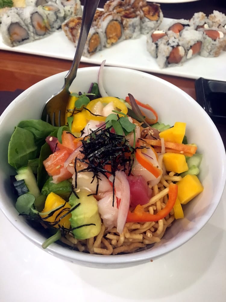 Hot Woks Cool Sushi | restaurant | 312 W Adams St, Chicago, IL 60606, USA | 3122200011 OR +1 312-220-0011