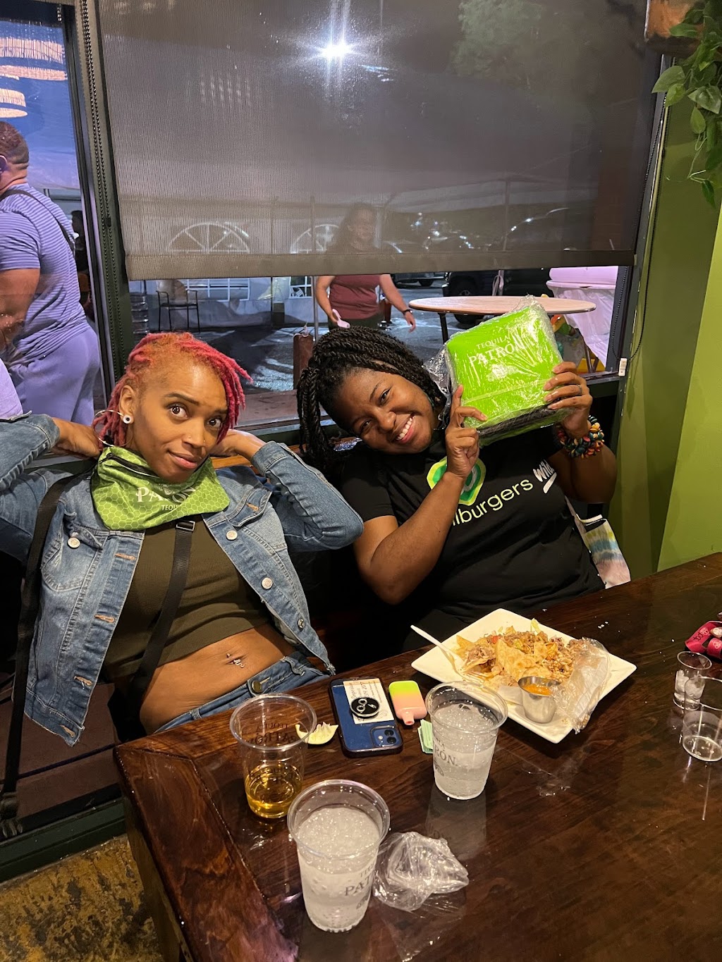 JJs Tropical | restaurant | 1134 N Germantown Pkwy Suite 104, Cordova, TN 38016, USA | 9016445929 OR +1 901-644-5929