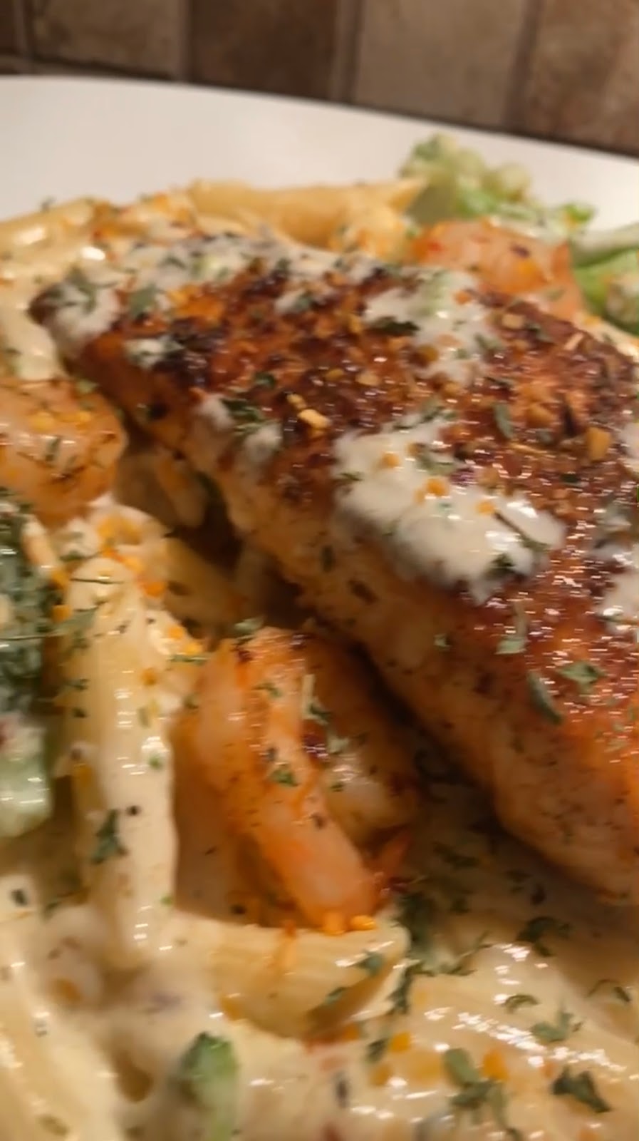 Honey bees | meal takeaway | 7946 Fischer Steel Rd, Cordova, TN 38018, USA | 6622924055 OR +1 662-292-4055