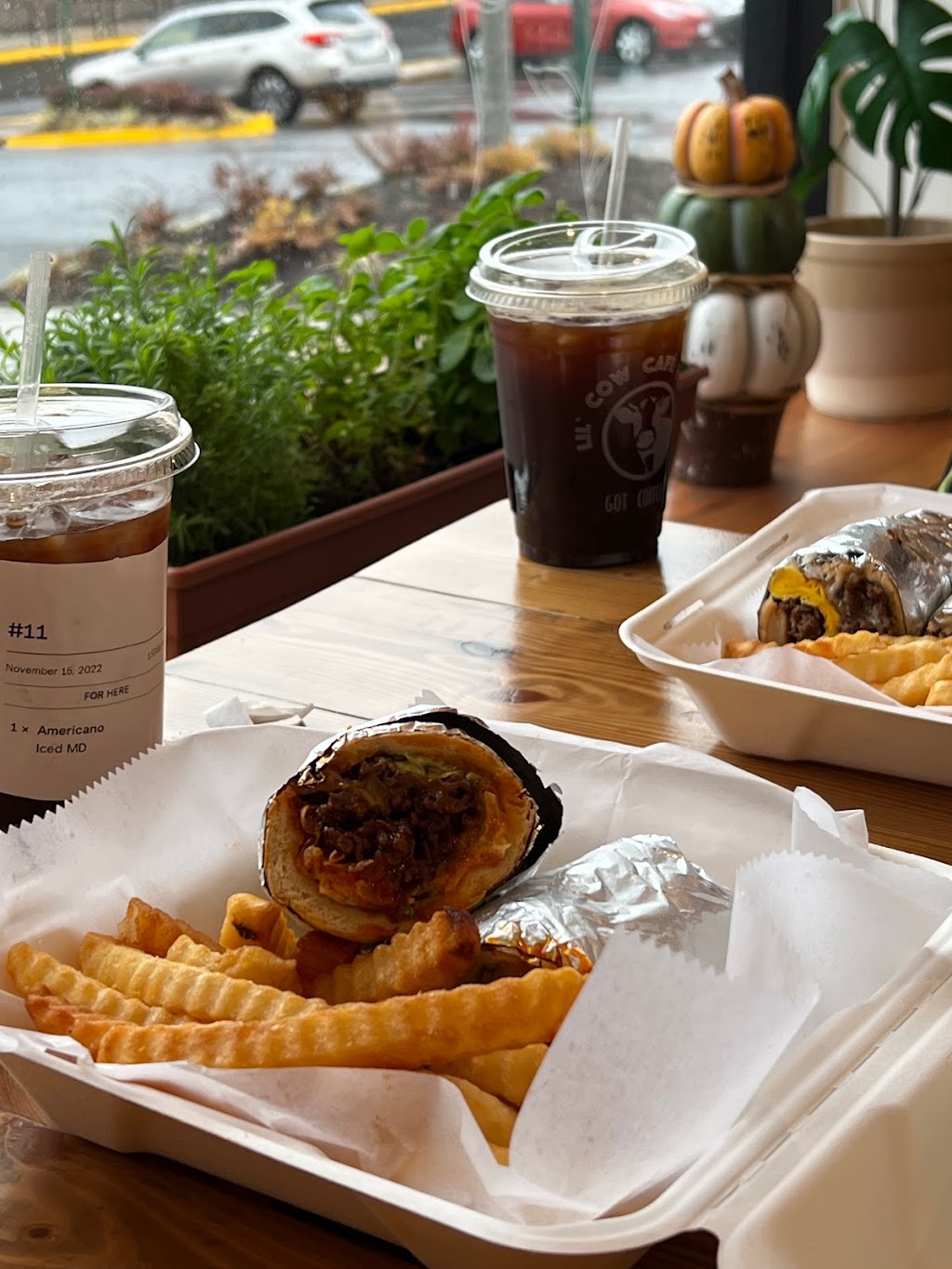 Lil Cow Cafe Bistro | cafe | 6409 Shiplett Blvd, Burke, VA 22015, USA | 7038520544 OR +1 703-852-0544