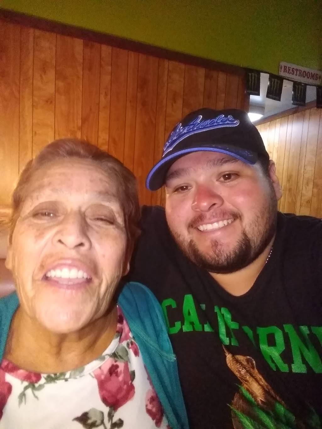 Restaurante Las Fogatas | restaurant | 407 Finley Dr, Taft, CA 93268, USA | 9145270978 OR +1 914-527-0978