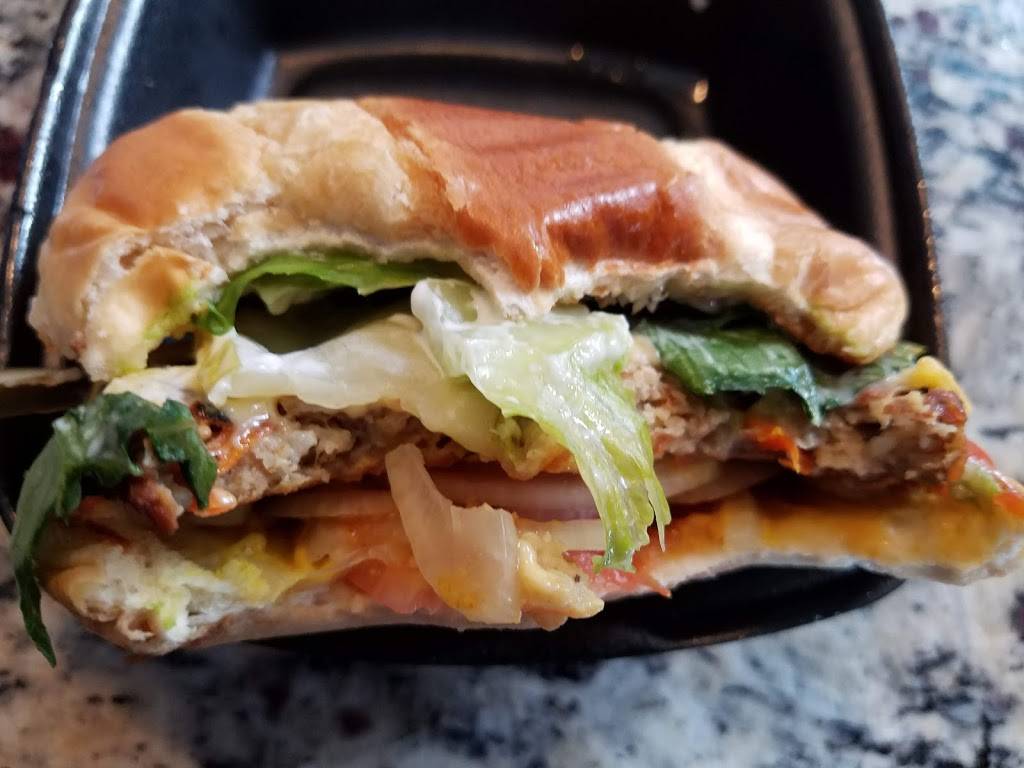 Big Sammys Hot Dogs II | restaurant | 2490 Bushwood Dr # C, Elgin, IL 60124, USA | 8475511830 OR +1 847-551-1830