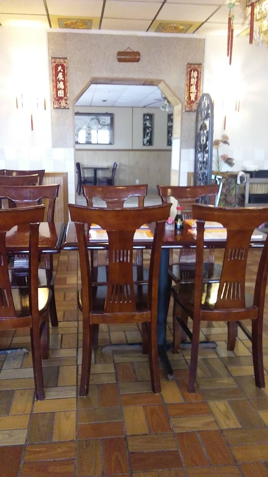 Haylumoon Restaurant | restaurant | 124 N 4th St, Chillicothe, IL 61523, USA | 3092743560 OR +1 309-274-3560