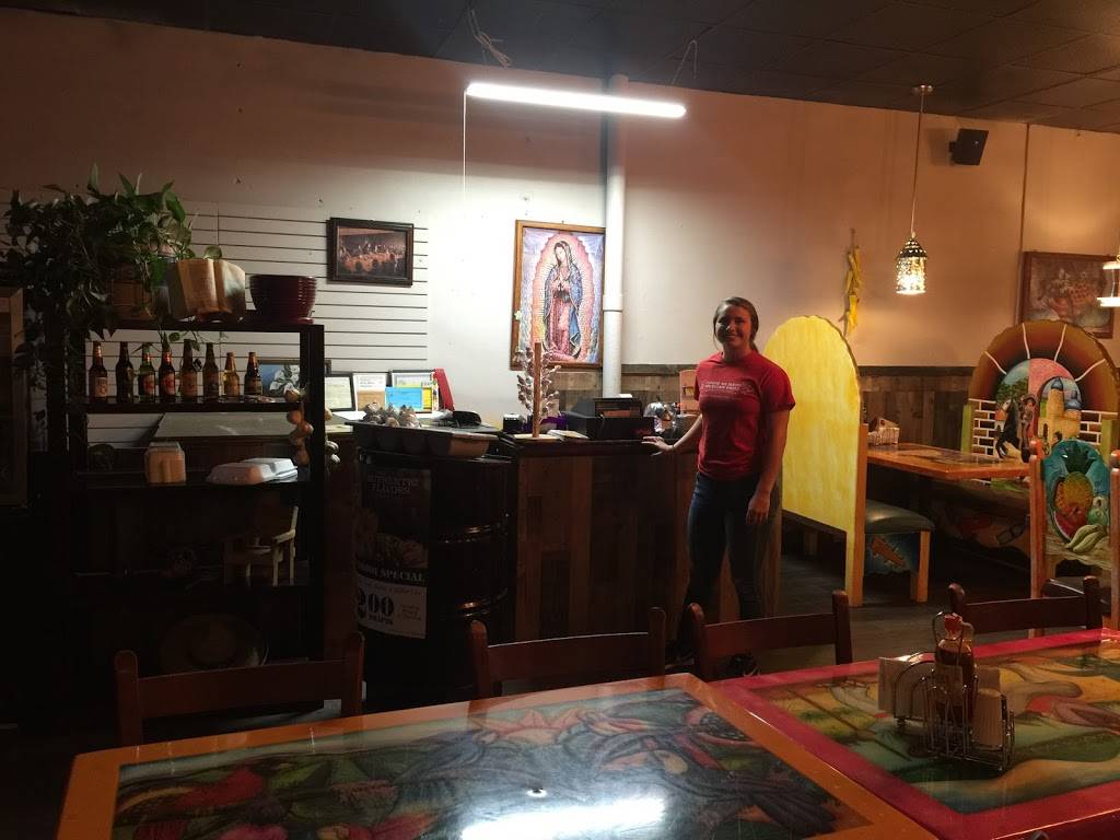 Viva Cinco De Mayo Mexican Restaurant | restaurant | 109 Main St, Black River Falls, WI 54615, USA | 7152845001 OR +1 715-284-5001