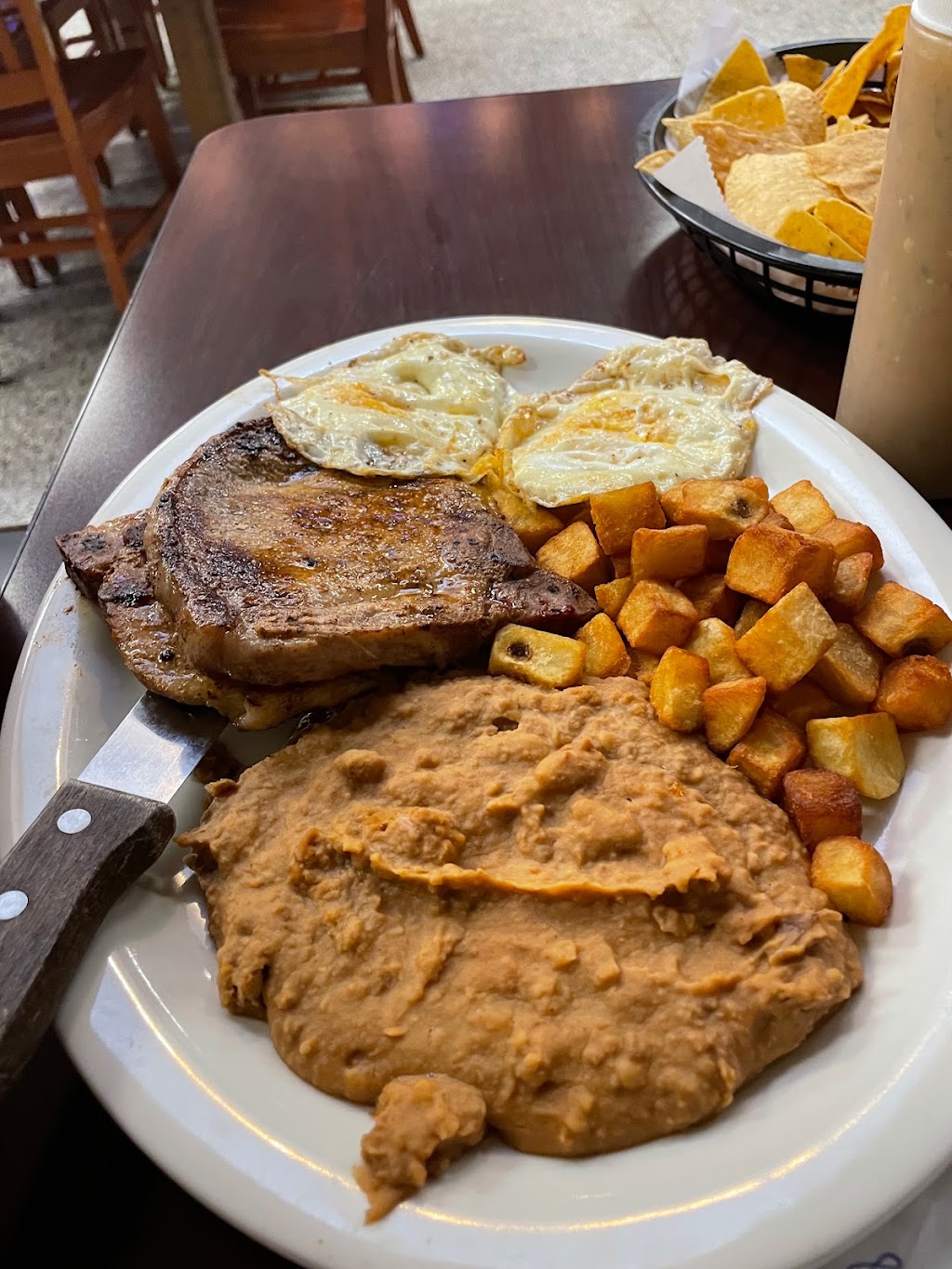 Jalisco’s Grill | restaurant | 718 N Main St, Borger, TX 79007, USA | 8062732640 OR +1 806-273-2640