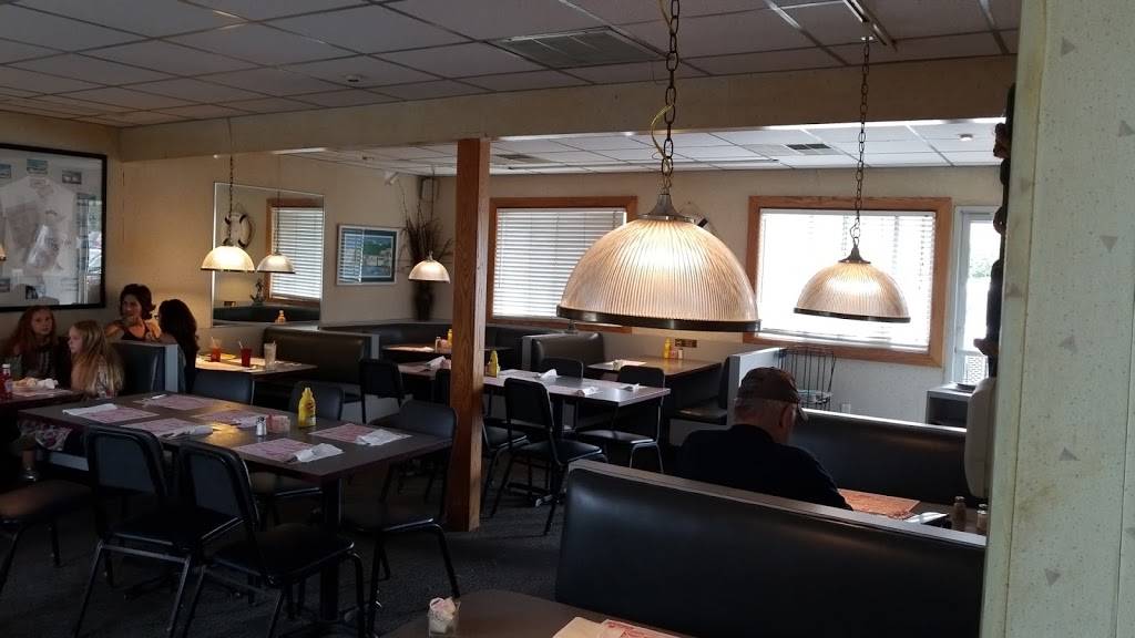 Boat Town Willys | restaurant | 28409 S River Rd, Harrison Charter Township, MI 48045, USA | 5864653900 OR +1 586-465-3900