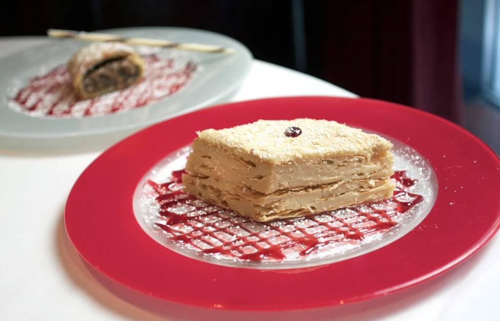 Russian Tea Time | restaurant | 77 E Adams St, Chicago, IL 60603, USA | 3123600000 OR +1 312-360-0000