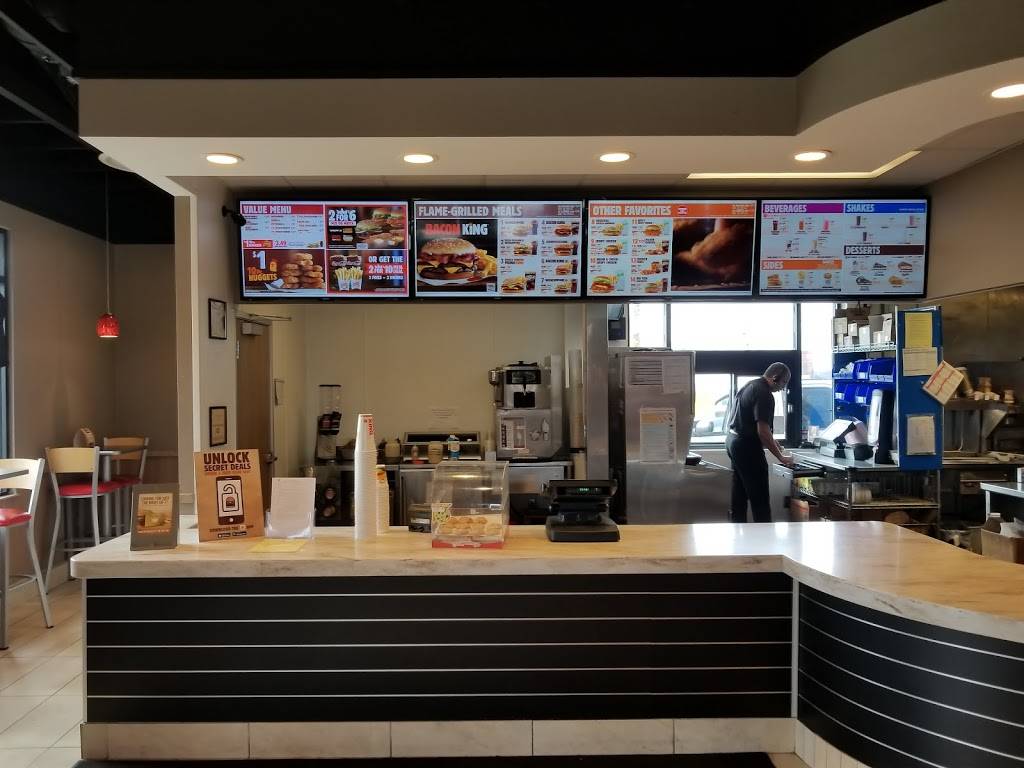 Burger King | restaurant | 2817 E 13th St, Ames, IA 50010, USA | 5152330401 OR +1 515-233-0401