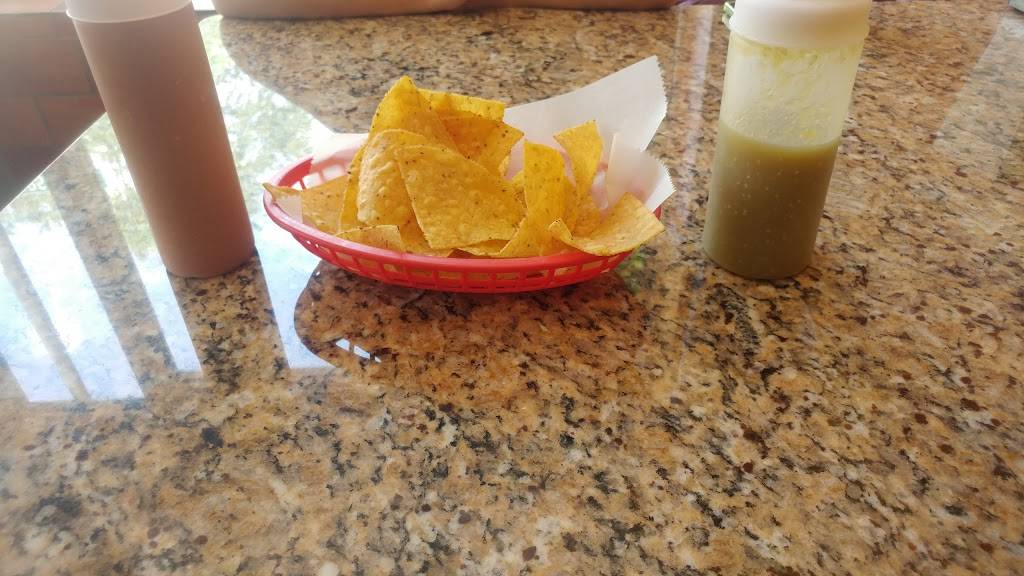 Rancho Grande Los Magueyes | restaurant | 2959 W Pershing Rd, Chicago, IL 60632, USA | 8722815680 OR +1 872-281-5680