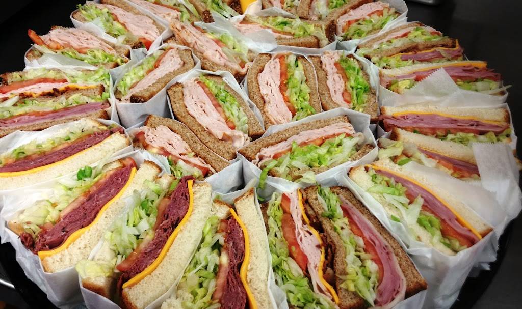 TJs Deli & Grill | restaurant | 5017 Country Club Rd, Winston-Salem, NC 27104, USA | 3367600488 OR +1 336-760-0488