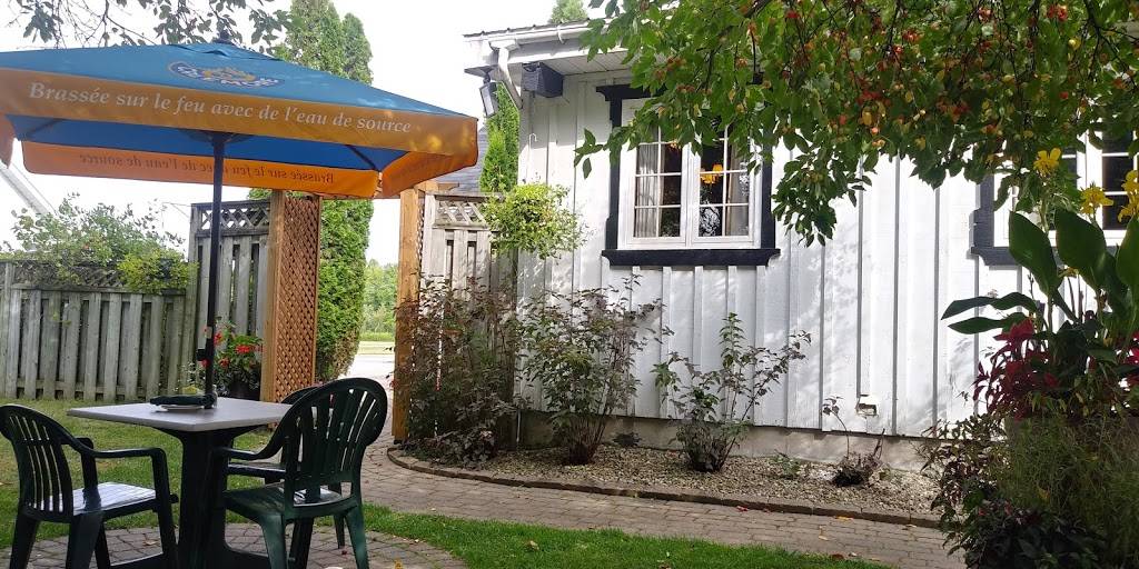 Mon Village Restaurant | restaurant | 2760 Côte Saint-Charles, Saint-Lazare, QC J7V 0M7, Canada | 4504585331 OR +1 450-458-5331