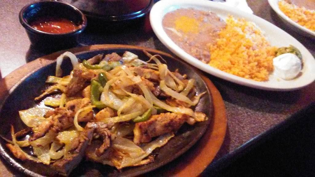 Jalapeños Restaurant | restaurant | 720 E Quinlan Pkwy, Quinlan, TX 75474, USA | 9033560485 OR +1 903-356-0485