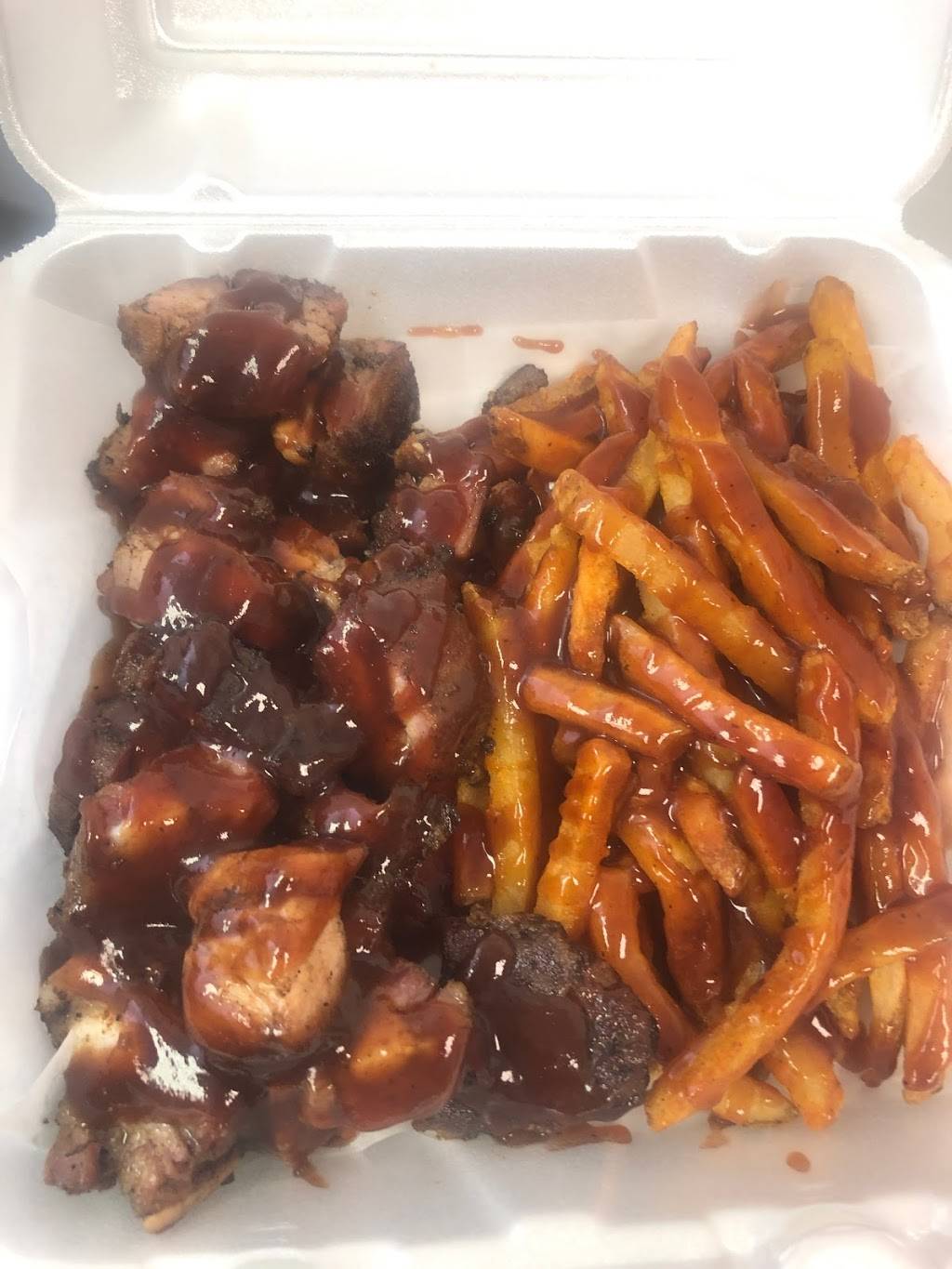 Pat’s BBQ & Randy’s Candy | restaurant | 603 Beck St, Charles City, IA 50616, USA | 6417151211 OR +1 641-715-1211