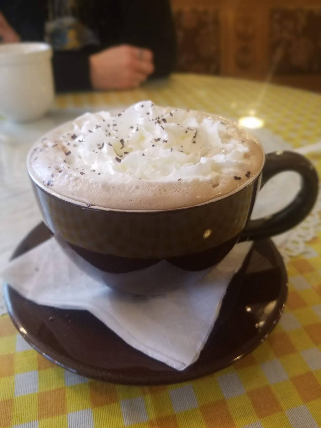 Corner Coffee Café | cafe | 9440 Main Ave, Cincinnati, OH 45242, USA | 5137941800 OR +1 513-794-1800