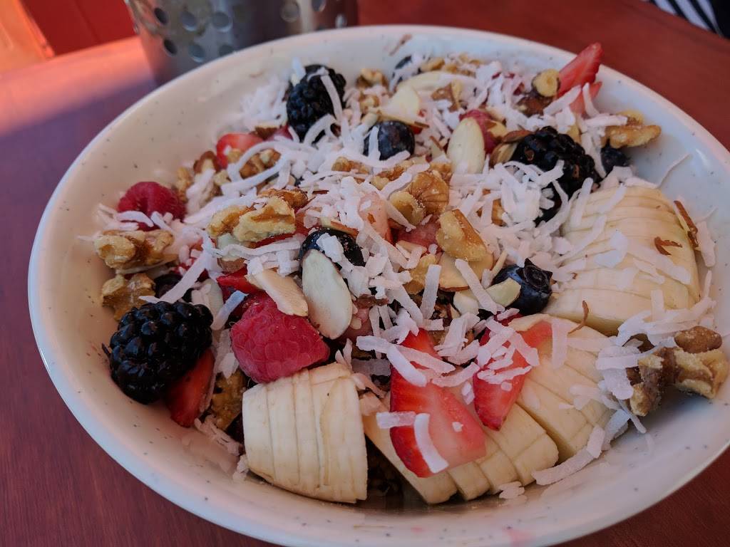 Flake | restaurant | 513 Rose Ave, Venice, CA 90291, USA | 3103962333 OR +1 310-396-2333