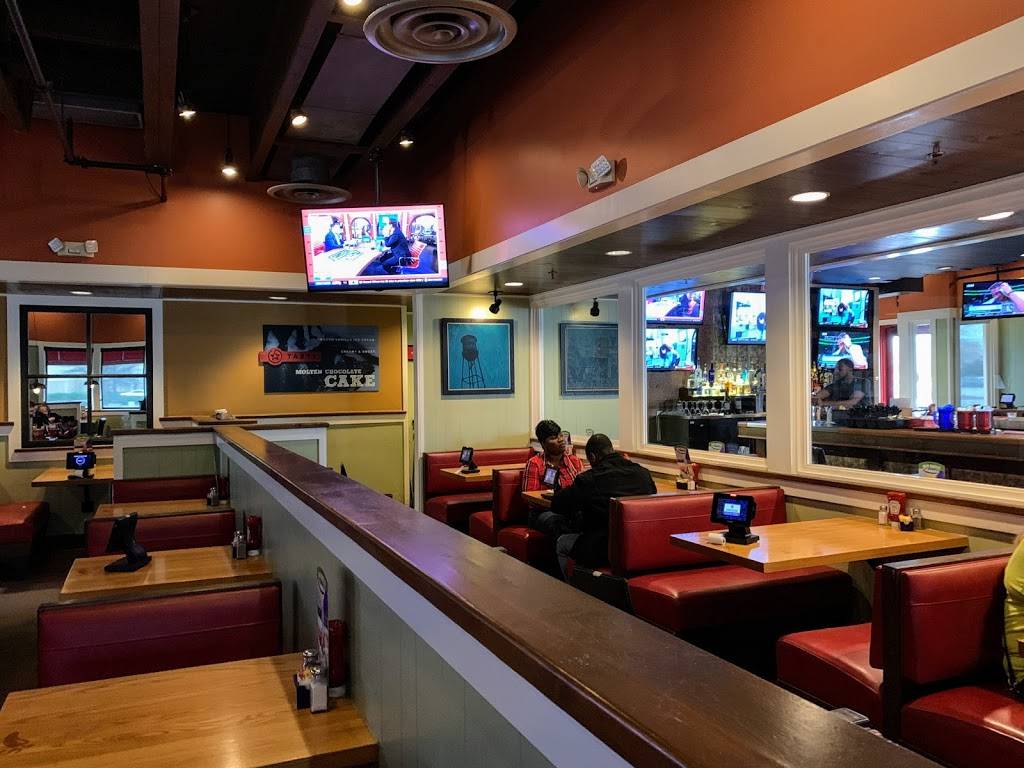 Chilis Grill & Bar | meal takeaway | 3015 W Radio Dr, Florence, SC 29501, USA | 8434136059 OR +1 843-413-6059