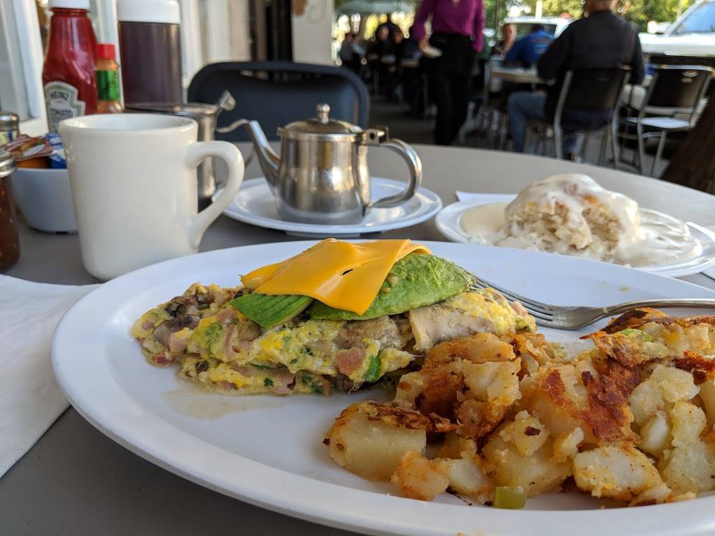 Eat At Rudys | restaurant | 1340 Post Ave, Torrance, CA 90501, USA | 3105330752 OR +1 310-533-0752