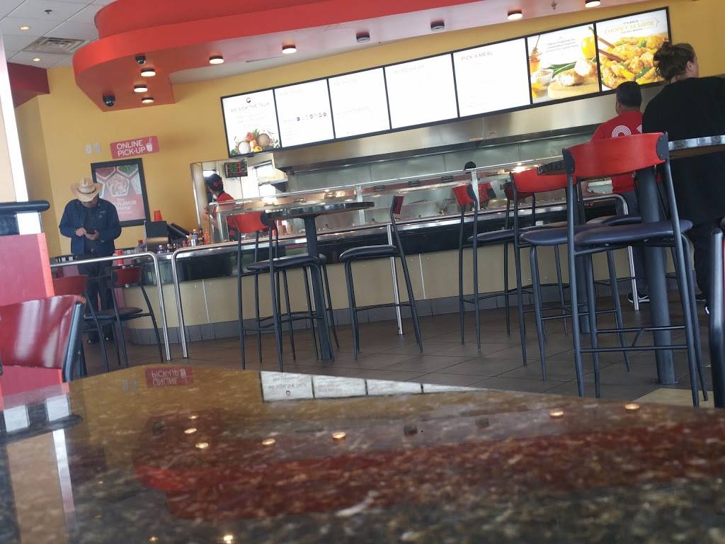 Panda Express | meal takeaway | 380 E Rollins Rd, Round Lake Beach, IL 60073, USA | 8477402170 OR +1 847-740-2170