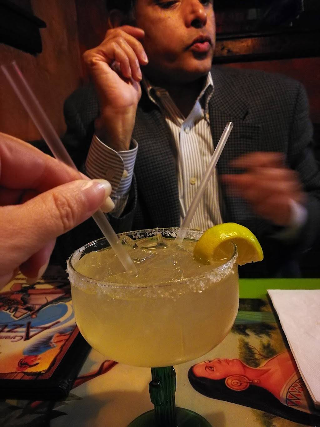 Checkers | restaurant | 321 W E 14 Mile Rd, Madison Heights, MI 48071, USA | 2485882268 OR +1 248-588-2268