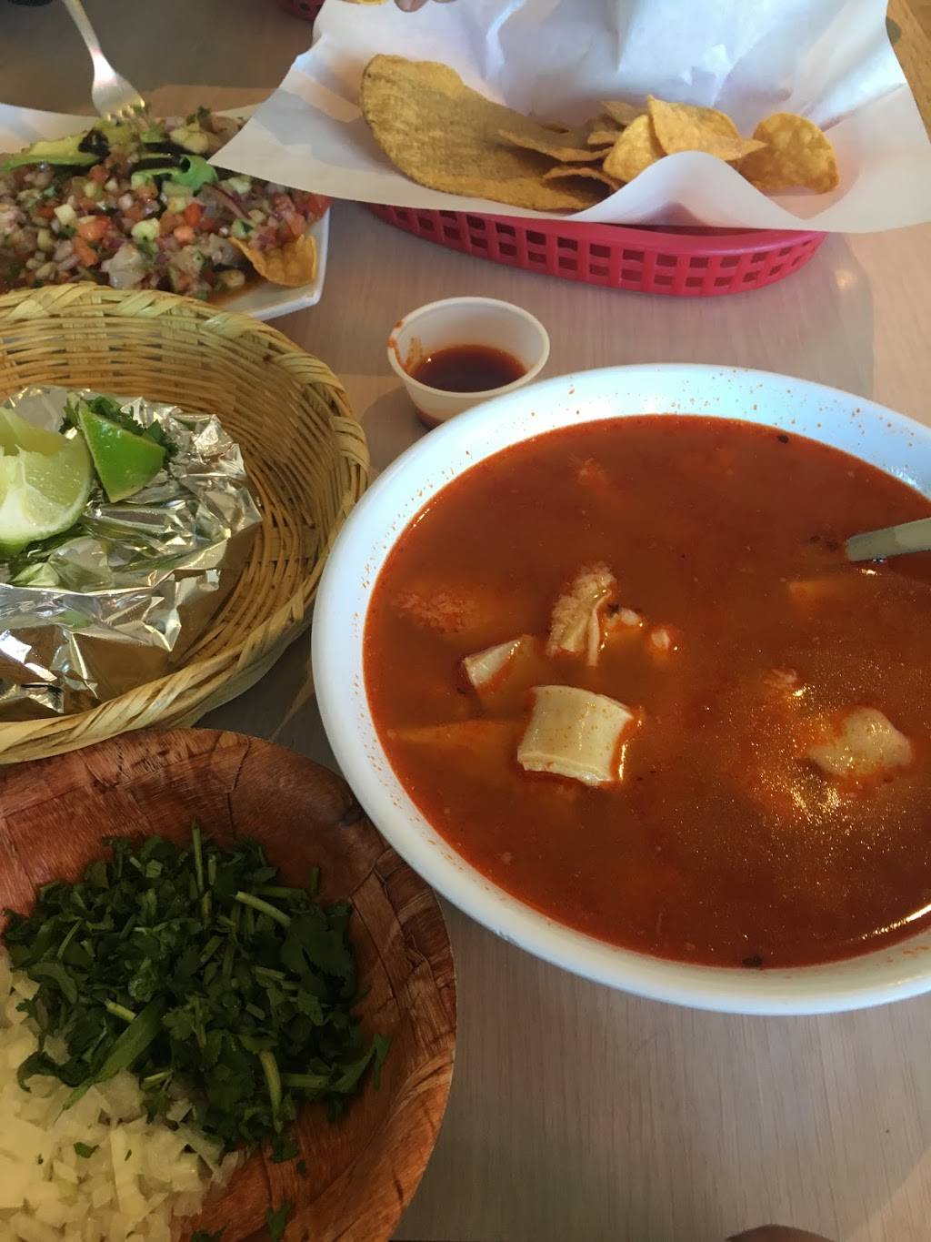 Cervantes Family Restaurant | restaurant | 165 Ramona Expy, Perris, CA 92571, USA | 9519436362 OR +1 951-943-6362