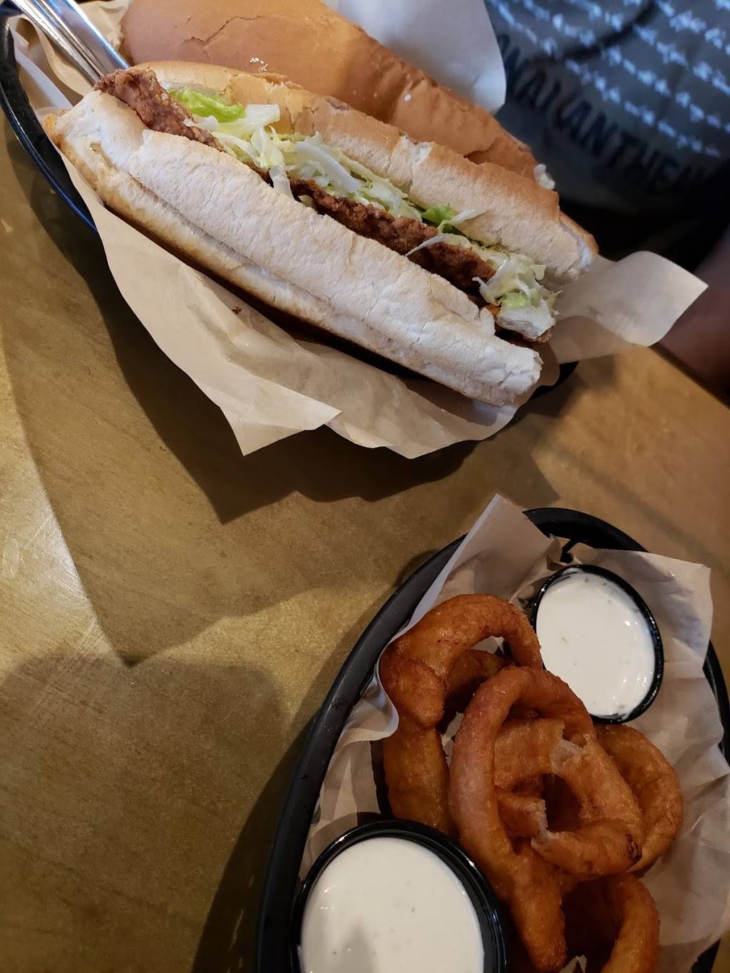 Submarine House | restaurant | 2459 Hilliard Rome Rd, Hilliard, OH 43026, USA | 6145419411 OR +1 614-541-9411