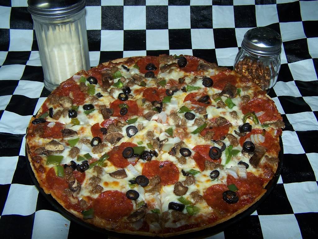 Checkers tavern & eatery | restaurant | 3120 6th St SW #4010, Cedar Rapids, IA 52404, USA | 3193649927 OR +1 319-364-9927