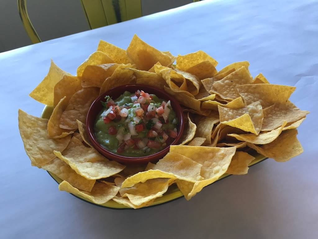 GUACA GUACA Tacos & Beer | restaurant | 8001 Wyoming Blvd NE Ste A1, Albuquerque, NM 87113, USA | 5054072308 OR +1 505-407-2308