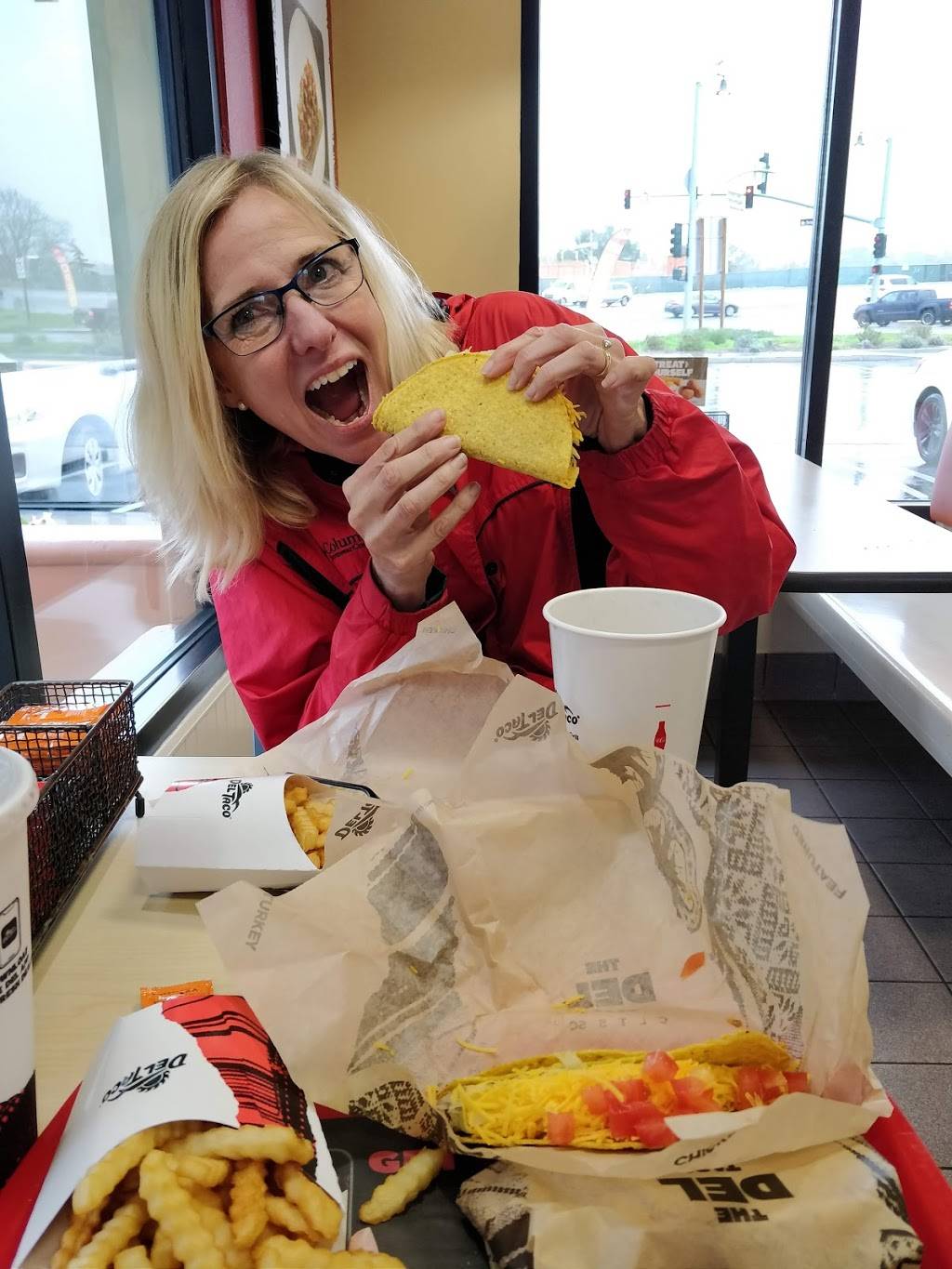 Del Taco | meal takeaway | 31780 Del Obispo St, San Juan Capistrano, CA 92675, USA | 9494871811 OR +1 949-487-1811