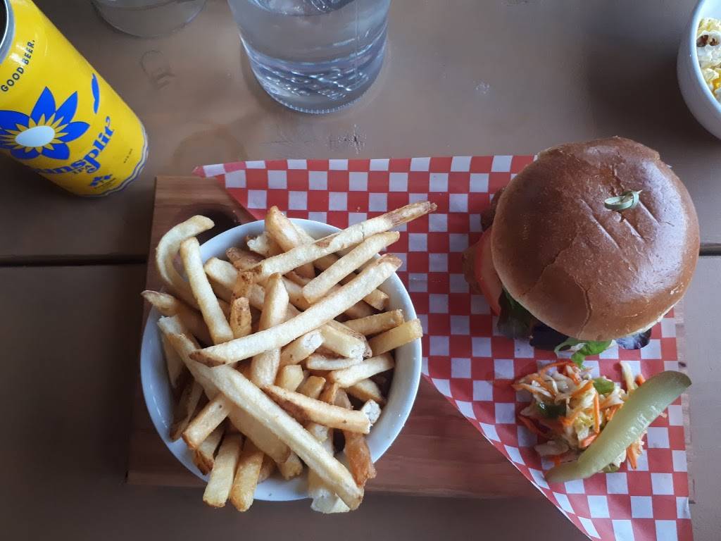 The Cameron | restaurant | 176 Cameron Ave, Ottawa, ON K1S 0X5, Canada | 6137307207 OR +1 613-730-7207