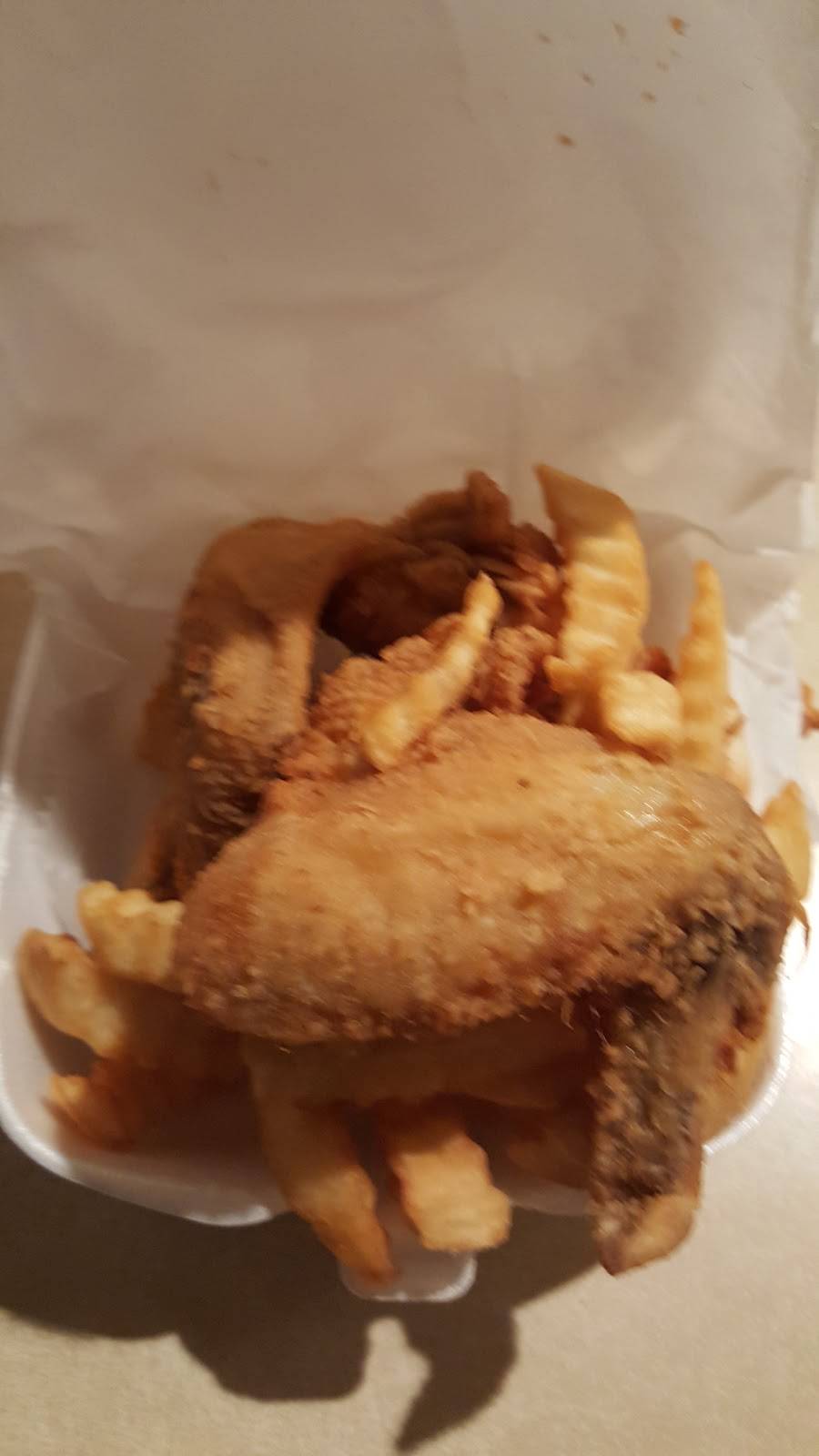 AAA Fish House | restaurant | 3360 Union Blvd, St. Louis, MO 63115, USA | 3143853811 OR +1 314-385-3811