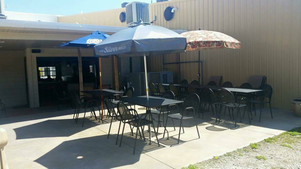 The Sandlot & Right Field Pizza | restaurant | 301 N Main St, Seneca, IL 61360, USA | 8153578600 OR +1 815-357-8600