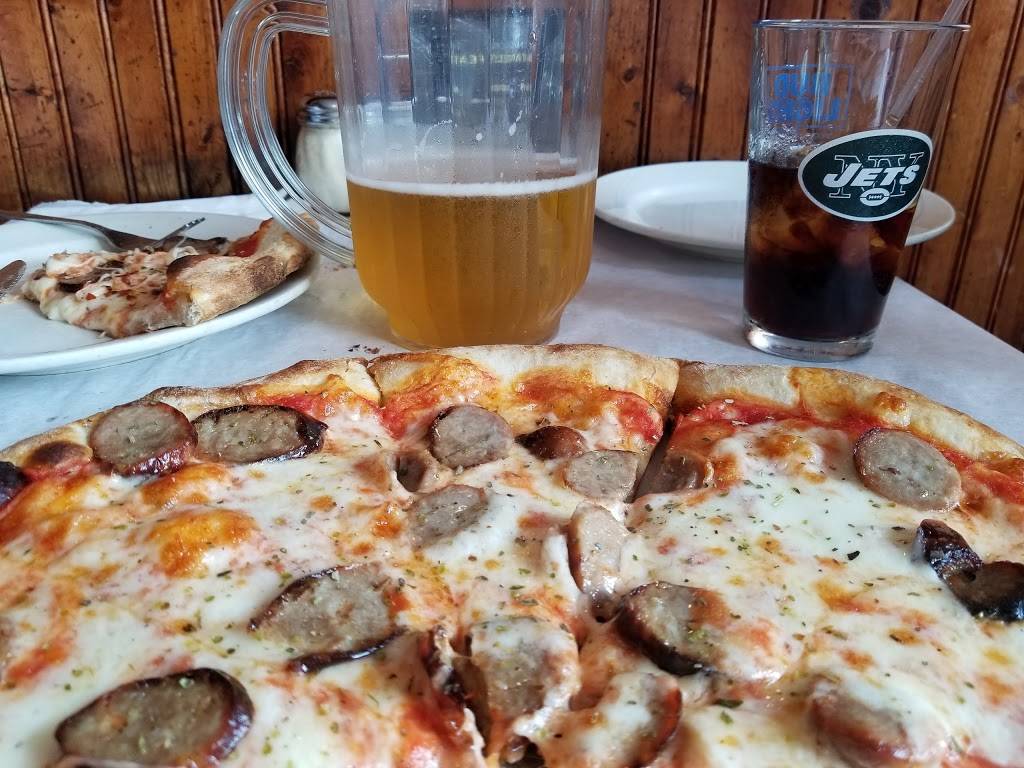 The Clinton | restaurant | 9-17 Clintonville St, Whitestone, NY 11357, USA | 7187464800 OR +1 718-746-4800